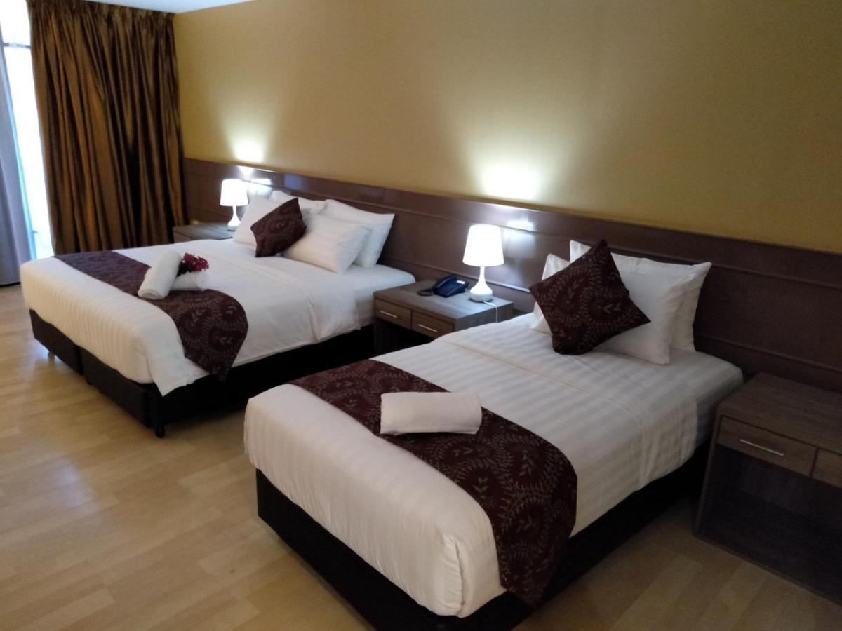 Temu Primula Hotell Kampong Seberang Timor Eksteriør bilde